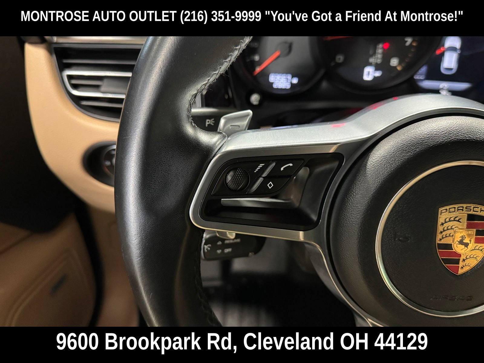 Used 2020 Porsche Macan AWD/4WD image 21
