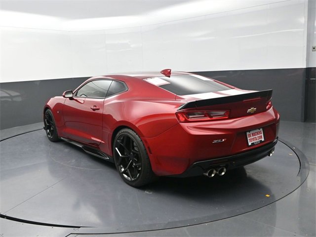 Used 2017 Chevrolet Camaro SS image 5