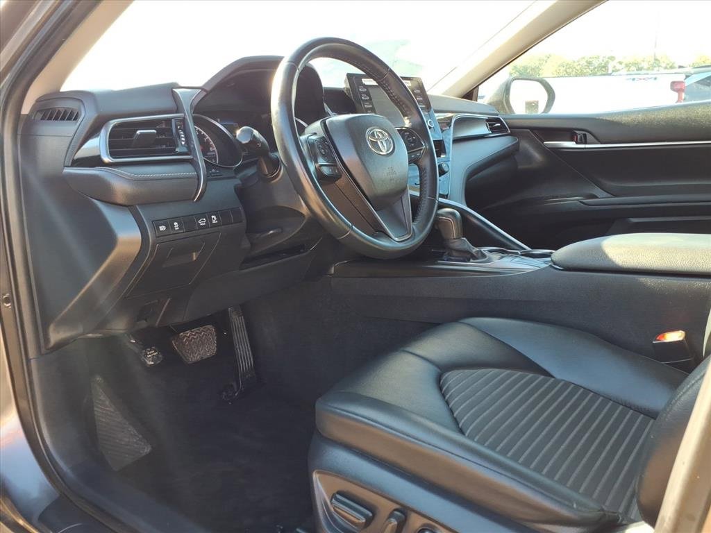 Used 2024 Toyota Camry SE image 16