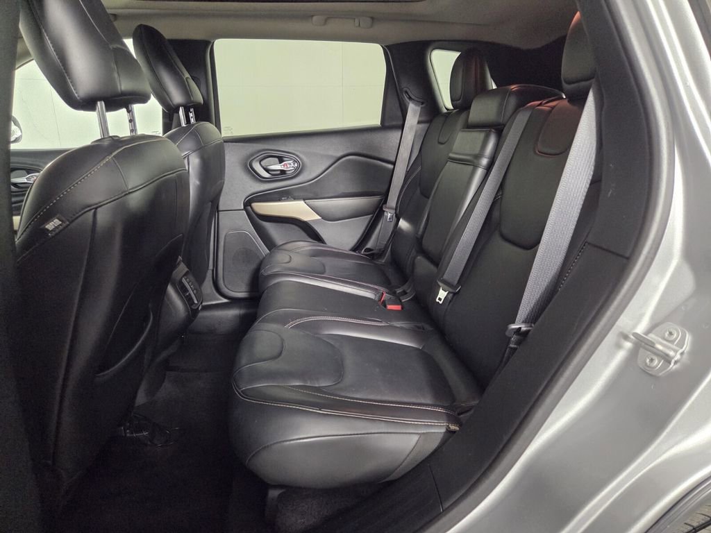 Certified 2017 Jeep Cherokee Limited w/ Technology Group image 22