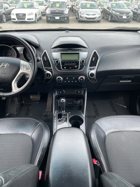 Used 2013 Hyundai Tucson GLS image 23