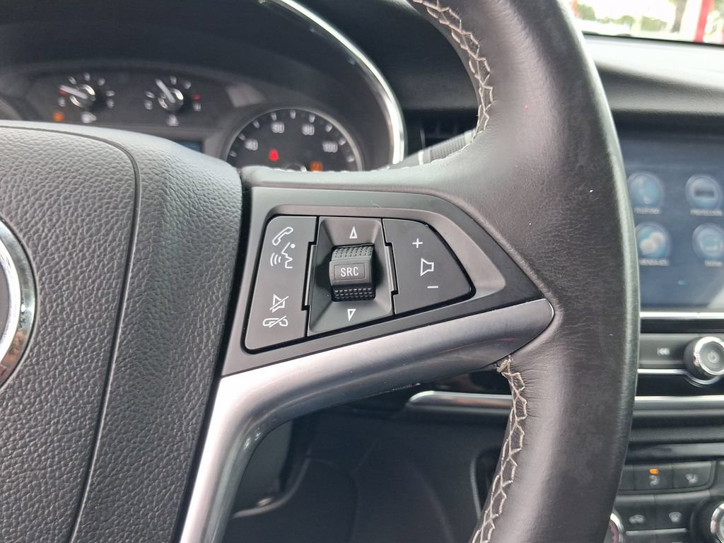 Used 2021 Buick Encore Preferred w/ Safety Package FWD image 20