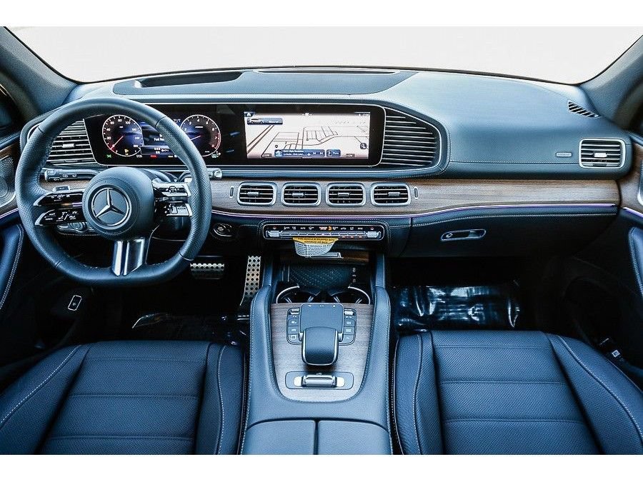 New 2026 Mercedes-Benz GLS 580 4MATIC image 10