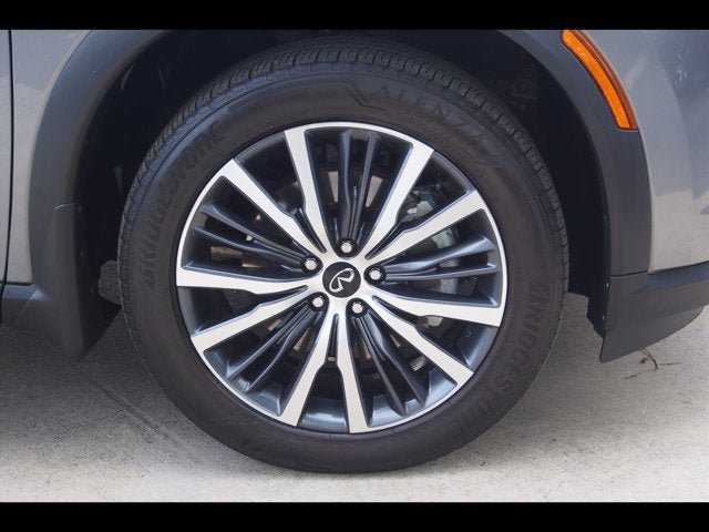 Used 2023 INFINITI QX60 Sensory w/ Vision Package FWD image 8