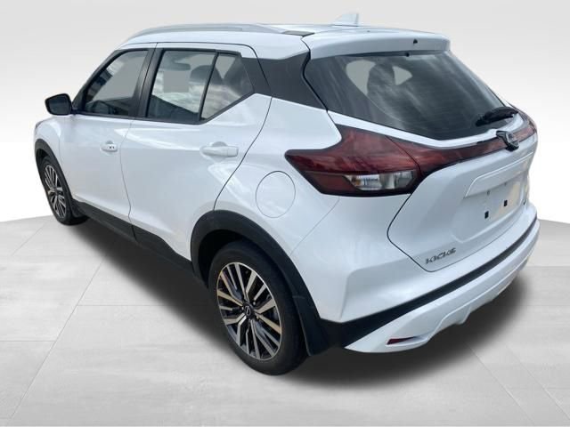 Used 2024 Nissan Kicks SV FWD image 4