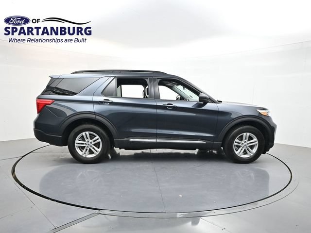 Used 2023 Ford Explorer XLT w/ Equipment Group 202A AWD/4WD image 8