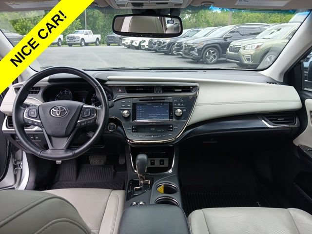 Used 2017 Toyota Avalon Limited w/ Carpet Mat Package FWD image 12