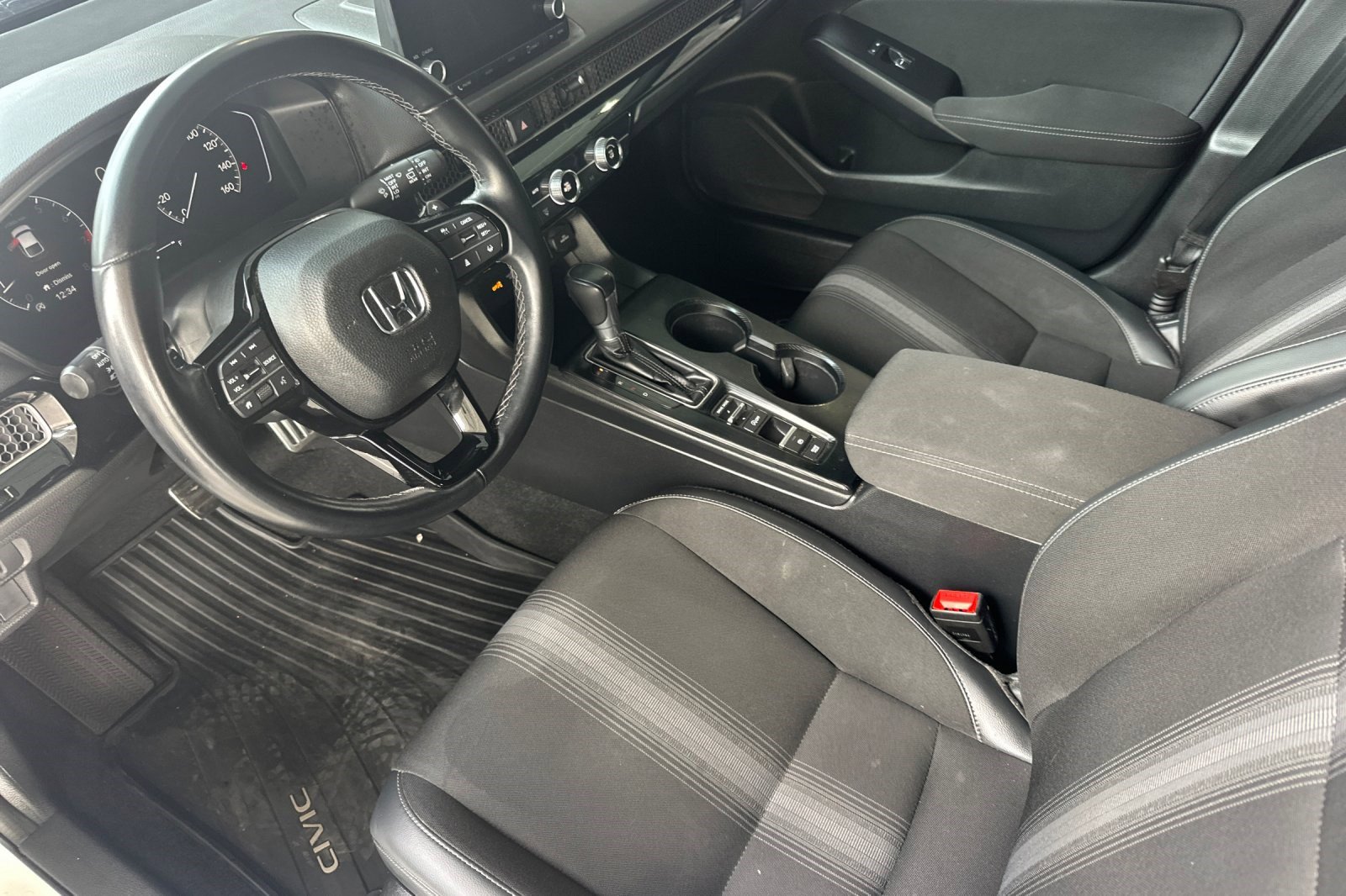 Used 2023 Honda Civic Sport image 11