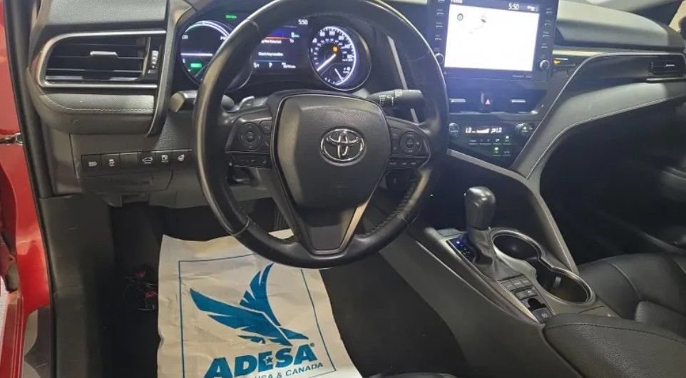 Used 2022 Toyota Camry XSE w/ Cold Weather Package FWD image 2