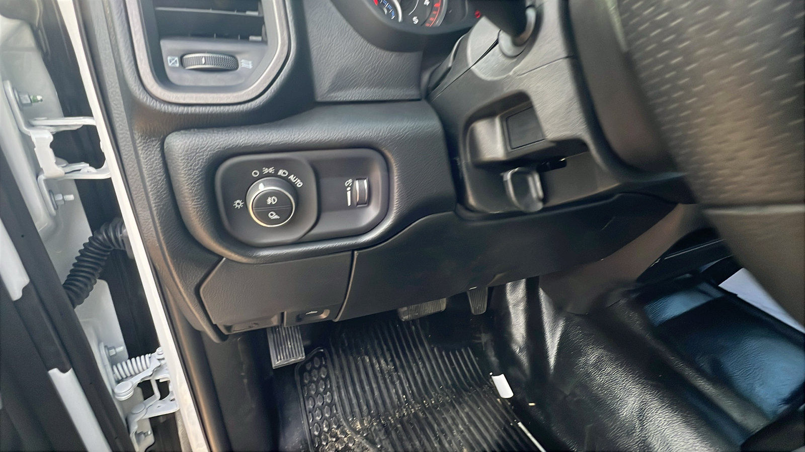 New 2026 RAM 2500 Tradesman AWD/4WD image 21