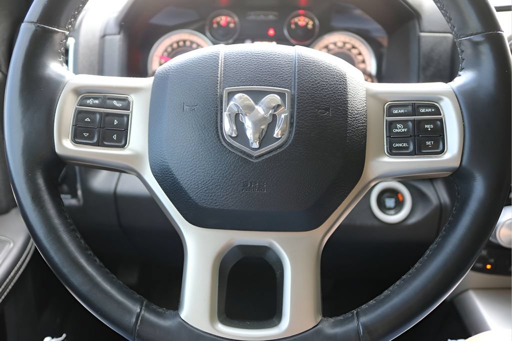 Used 2018 RAM 1500 Laramie w/ Convenience Group AWD/4WD image 21