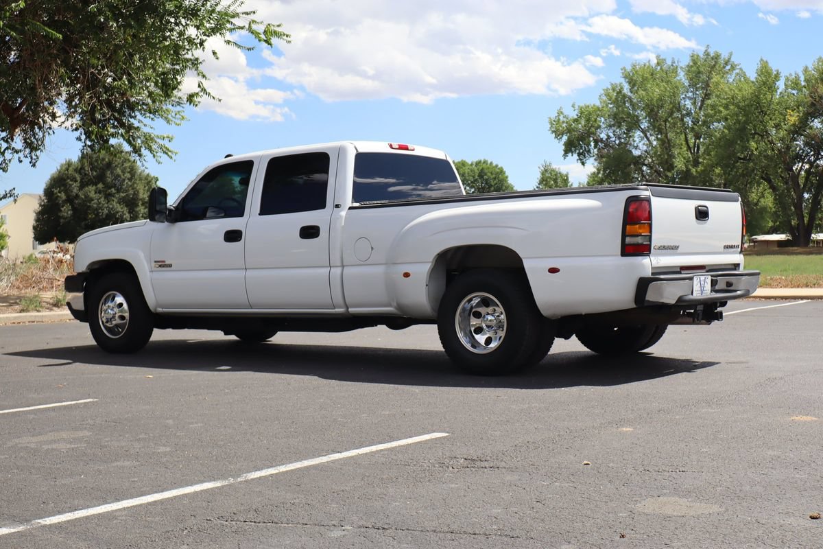 Used 2004 Chevrolet Silverado 3500 LS w/ Heavy-Duty Power Package RWD image 7