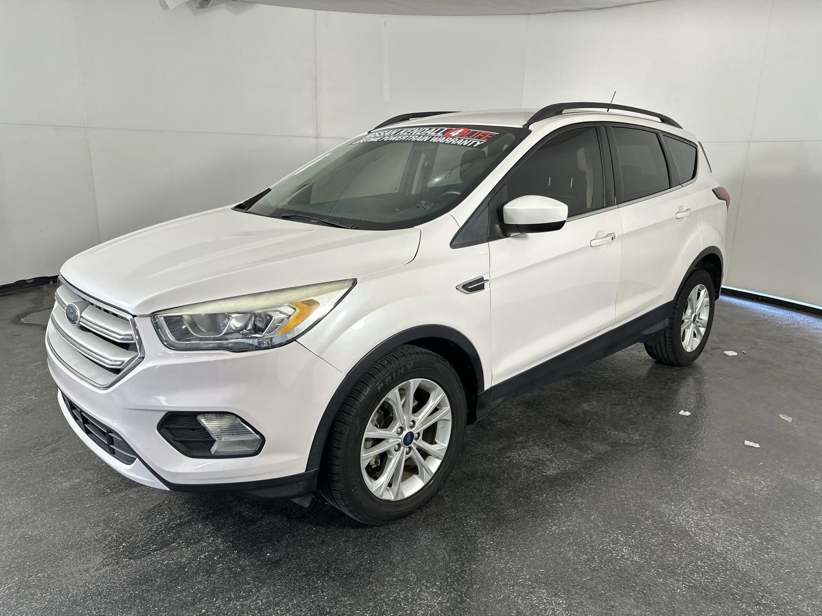 Used 2019 Ford Escape SEL image 6