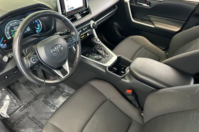 Used 2023 Toyota RAV4 SE w/ Weather & Moonroof Package AWD/4WD image 12