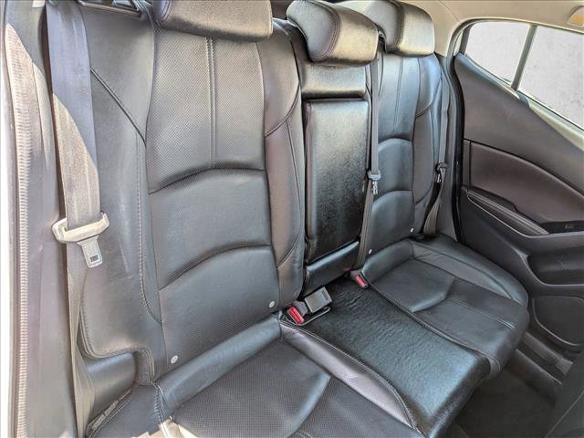 Used 2018 MAZDA MAZDA3 Grand Touring image 18
