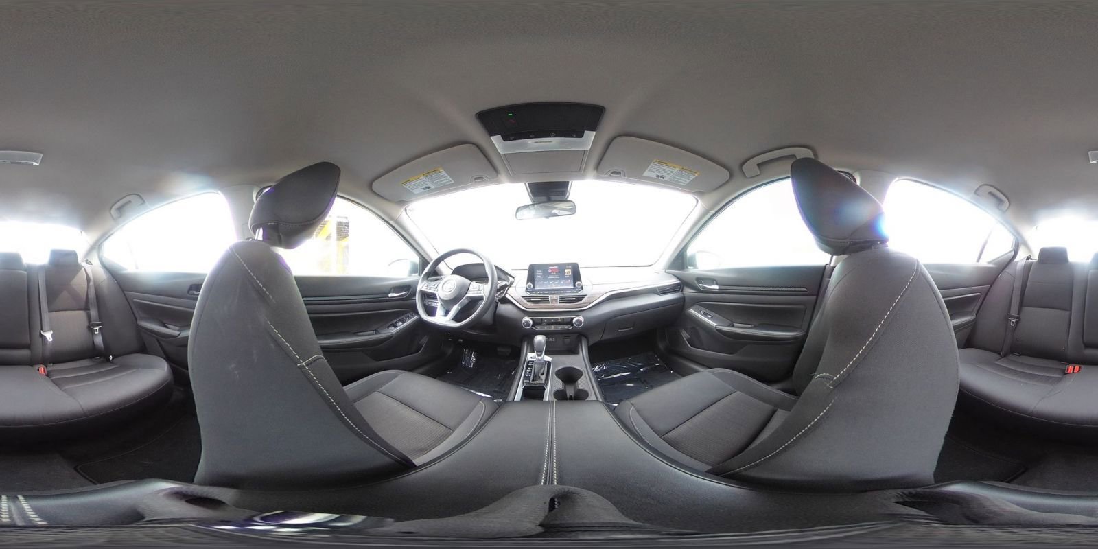 Used 2025 Nissan Altima 2.5 SV FWD image 39