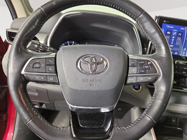 Used 2021 Toyota Highlander Platinum AWD/4WD image 22