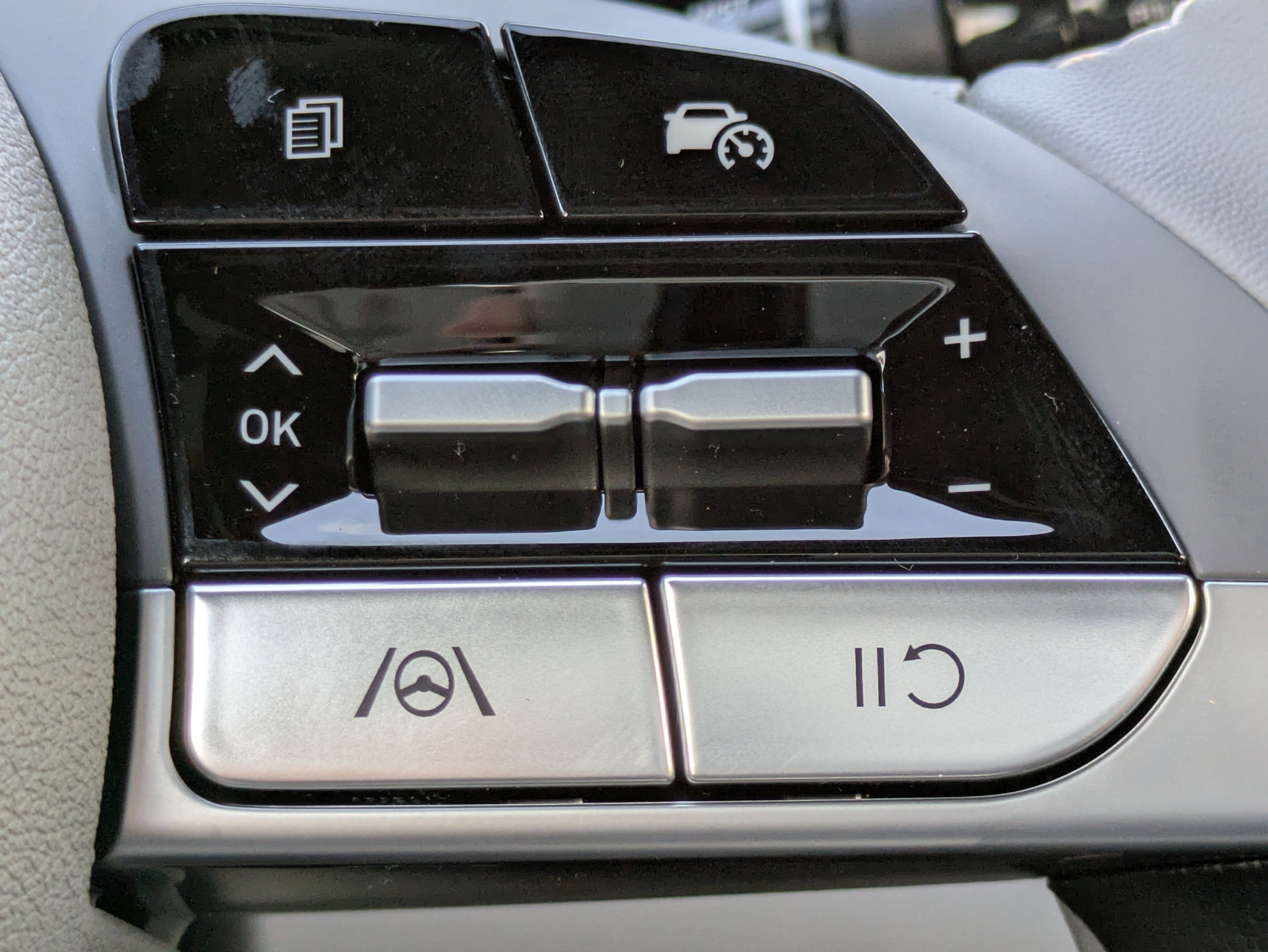 New 2026 Hyundai Elantra Sport image 29