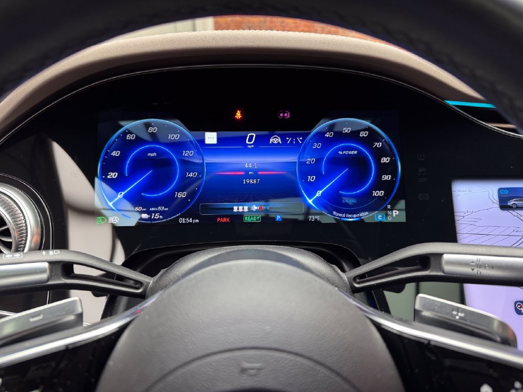 Certified 2023 Mercedes-Benz EQS 580 4MATIC Sedan w/ Exclusive Trim Package image 16