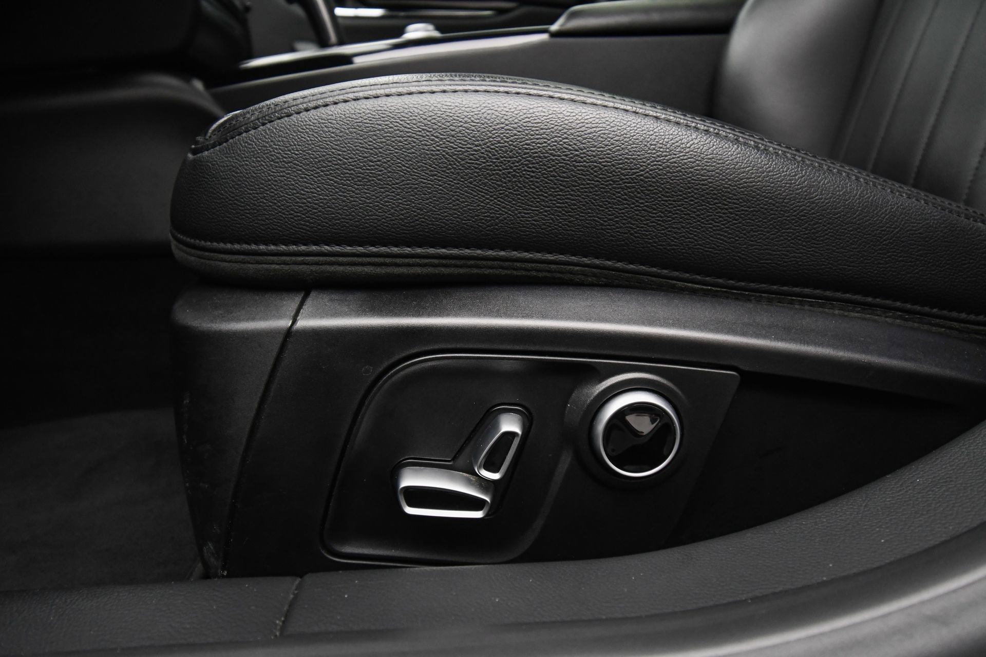 Used 2022 Maserati Quattroporte Modena Q4 image 42