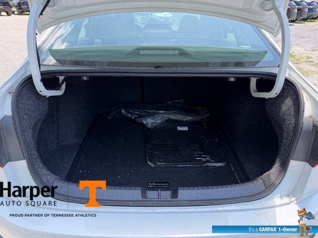Used 2025 Volkswagen Jetta SEL FWD image 20