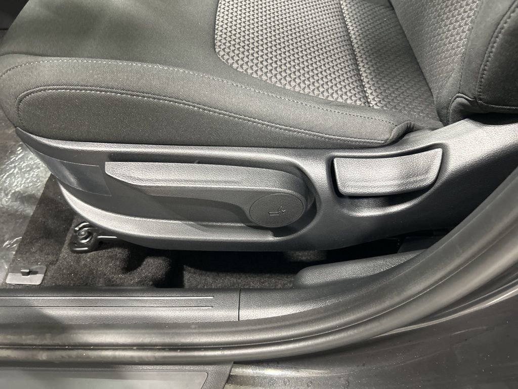 New 2026 Kia Sportage LX FWD image 11