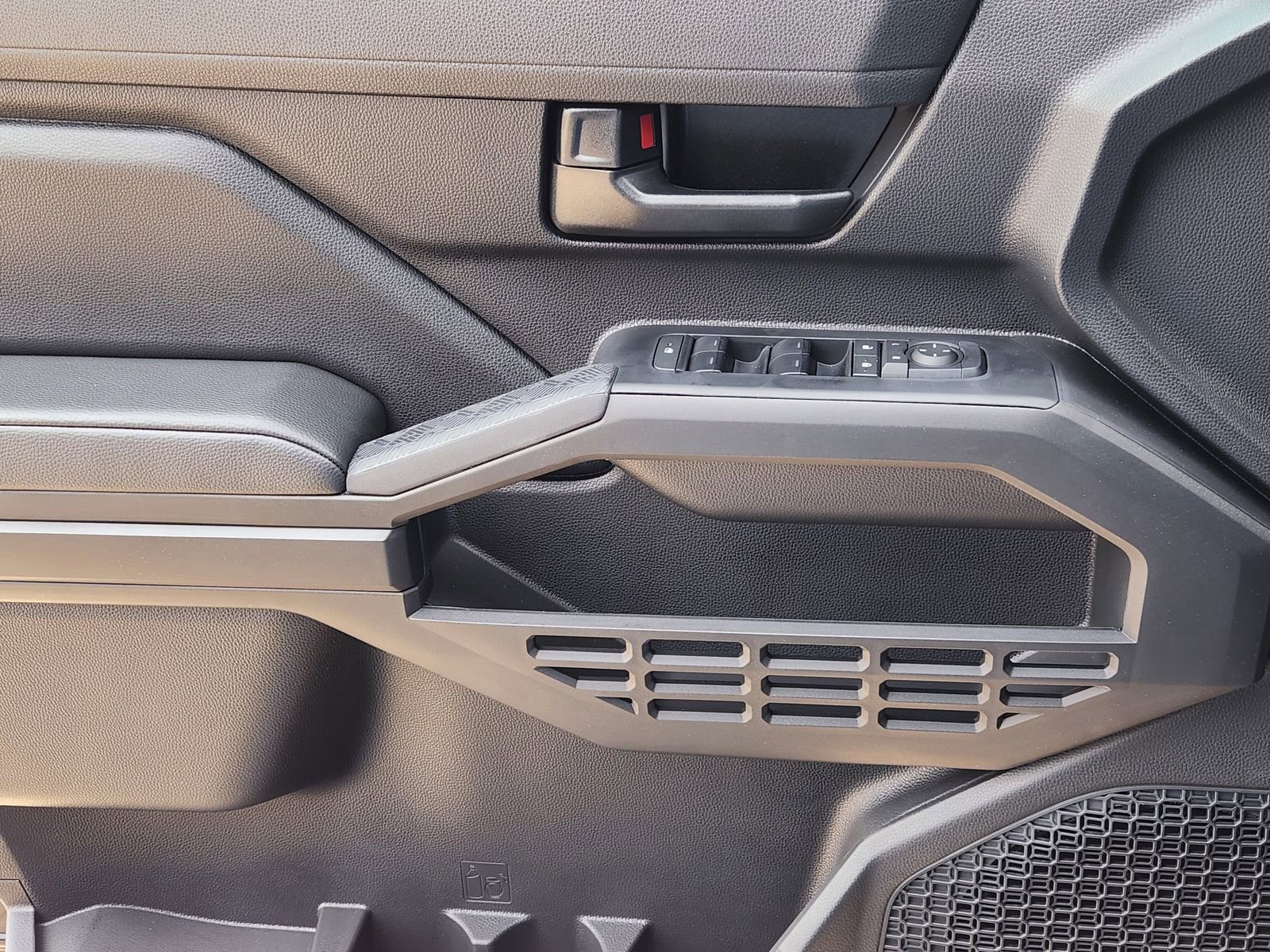 New 2026 Toyota Tacoma SR image 19