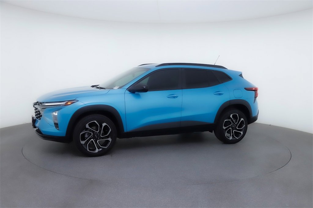 Used 2025 Chevrolet Trax RS w/ Driver Confidence Package image 15