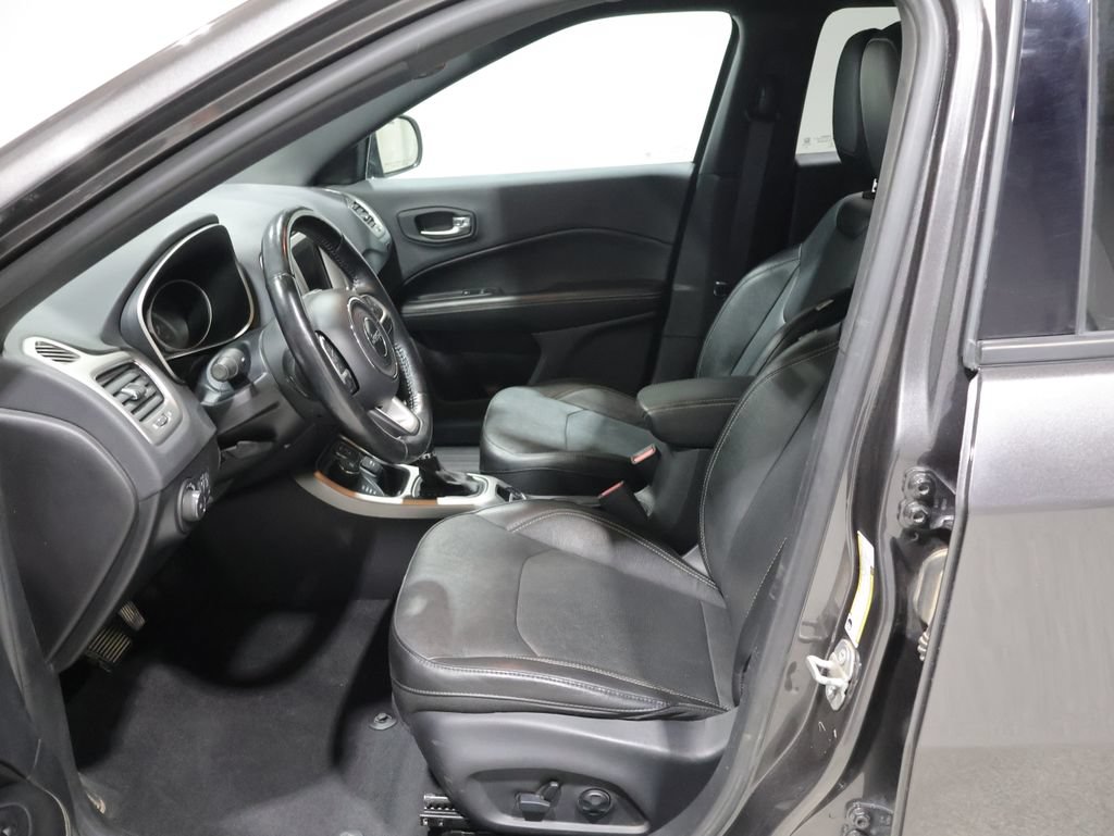 Used 2021 Jeep Compass Latitude AWD/4WD image 10