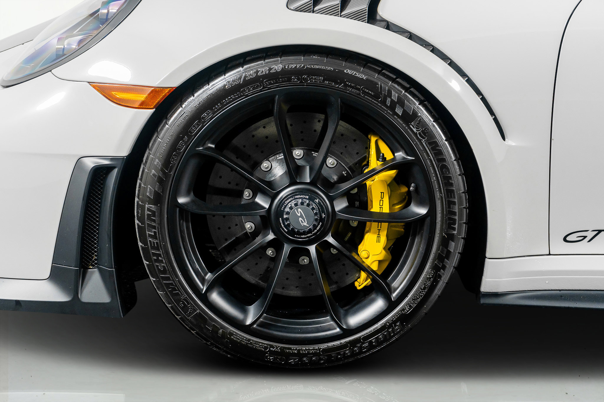 Used 2018 Porsche 911 GT2 RS w/ Weissach Package image 20