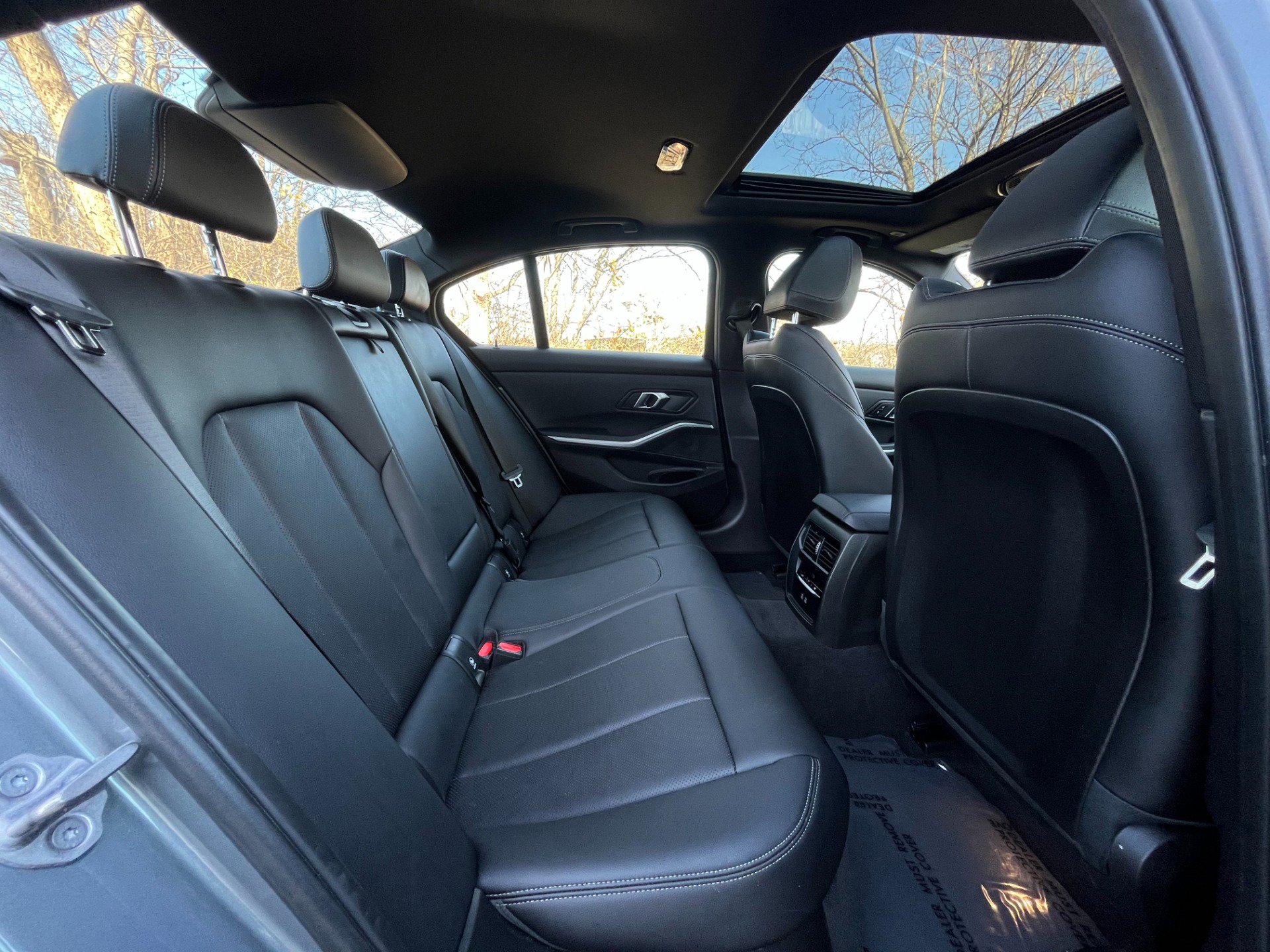 Used 2024 BMW 330i xDrive Sedan w/ Premium Package image 25