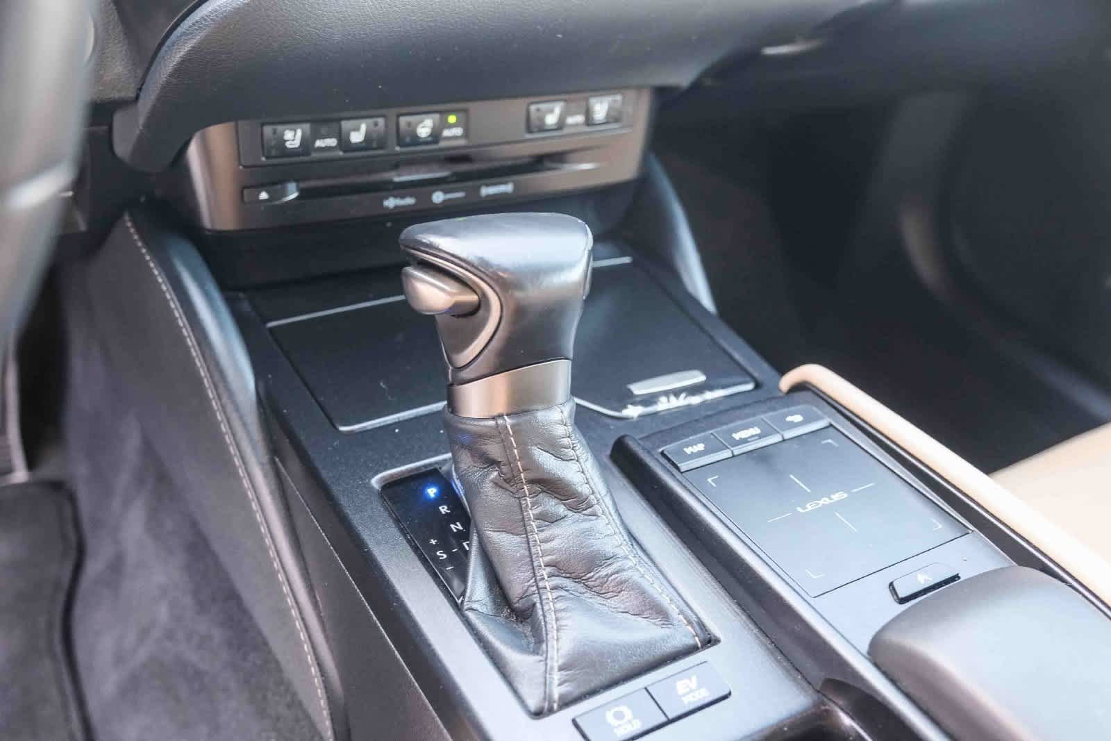 Used 2020 Lexus ES 300h w/ Premium Package FWD image 21