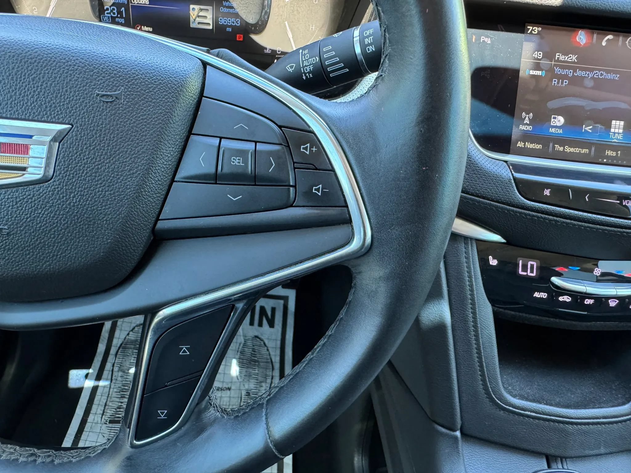 Used 2018 Cadillac XT5 Luxury w/ Driver Awareness Package FWD image 29
