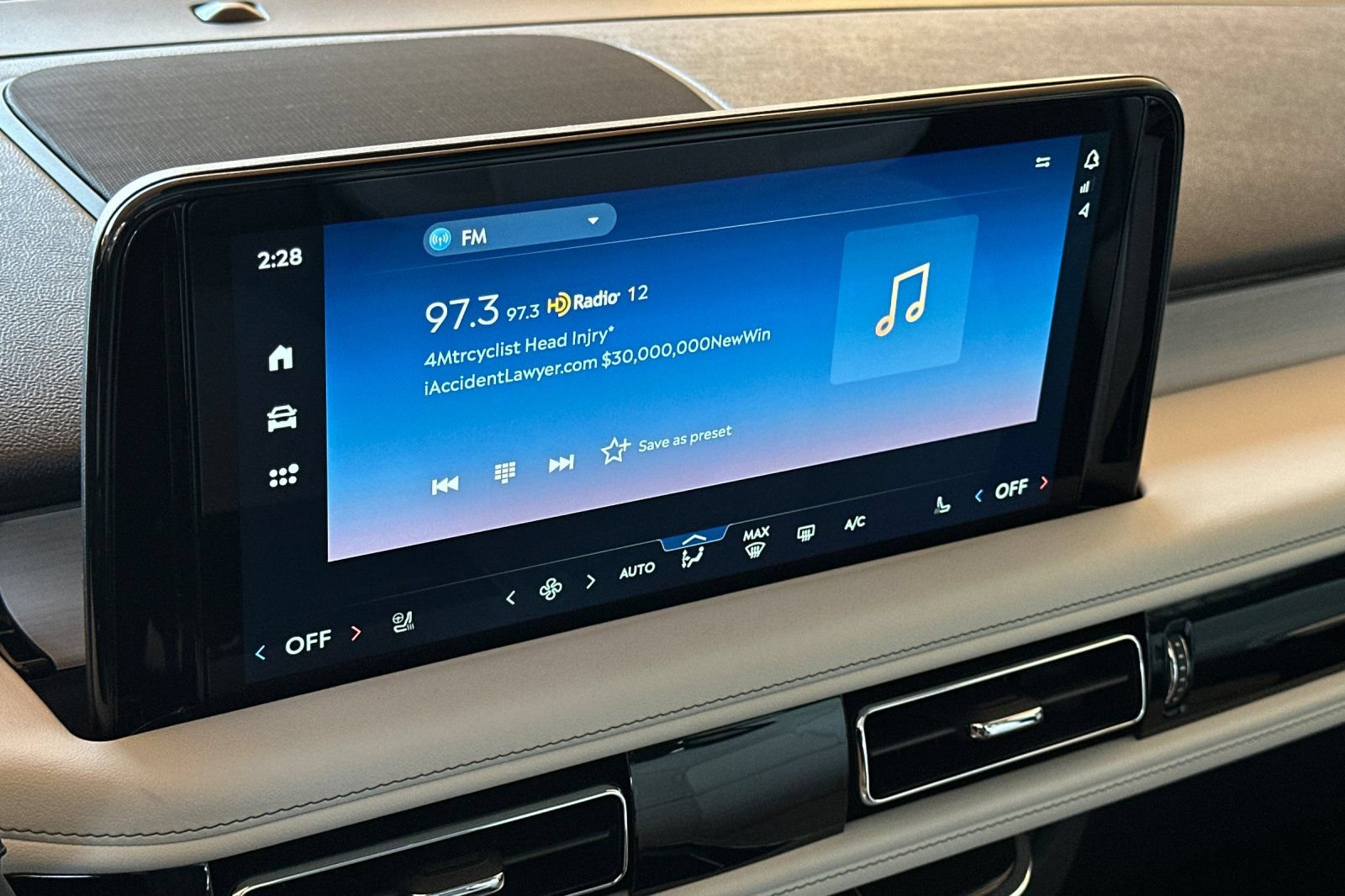 New 2026 Lincoln Aviator Reserve w/ Luxury Package RWD image 18
