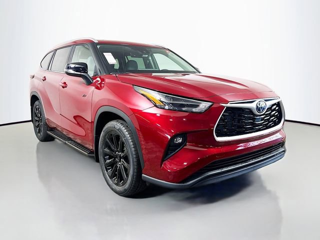 New 2026 Toyota Highlander XLE image 1