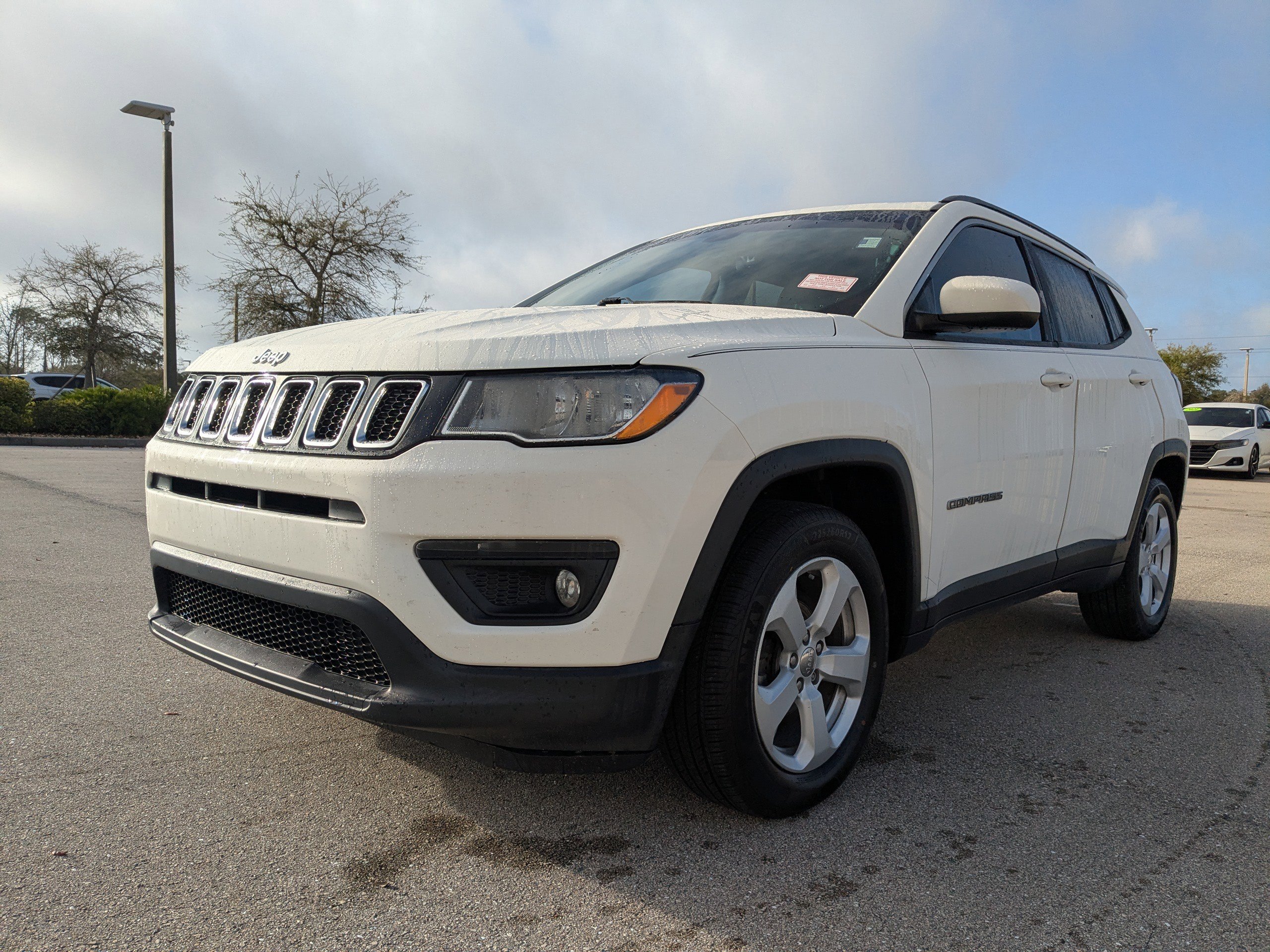 Used 2018 Jeep Compass Latitude image 9