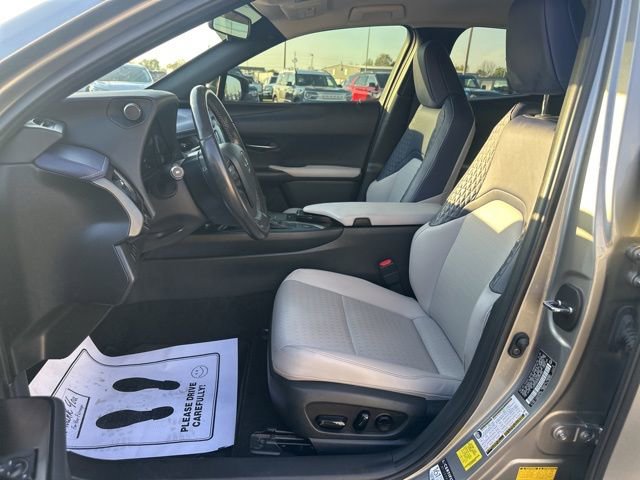 Used 2022 Lexus UX 200 FWD image 29