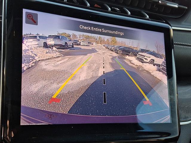 Certified 2024 Jeep Grand Cherokee Limited image 30