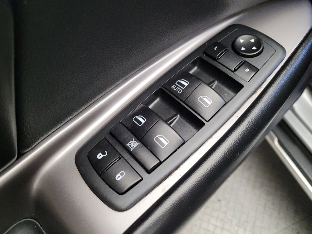 Used 2020 Dodge Journey Crossroad FWD image 27