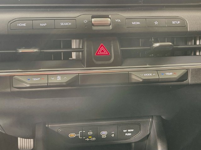 Used 2025 Kia K4 EX FWD image 17