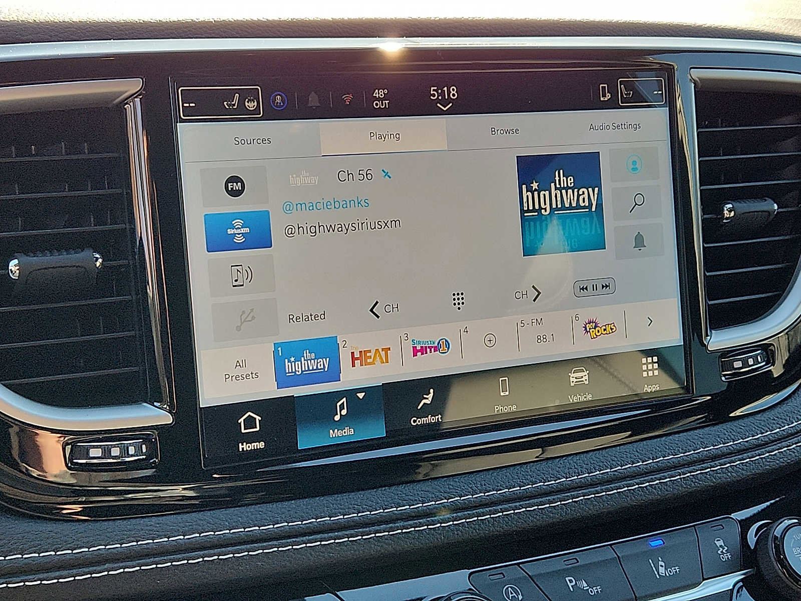 New 2026 Chrysler Pacifica Select image 12