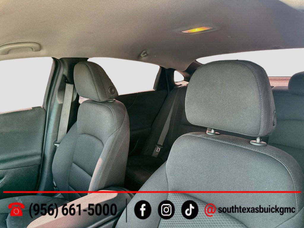 Used 2025 Chevrolet Malibu RS w/ LPO, Floor Liner Package FWD image 13