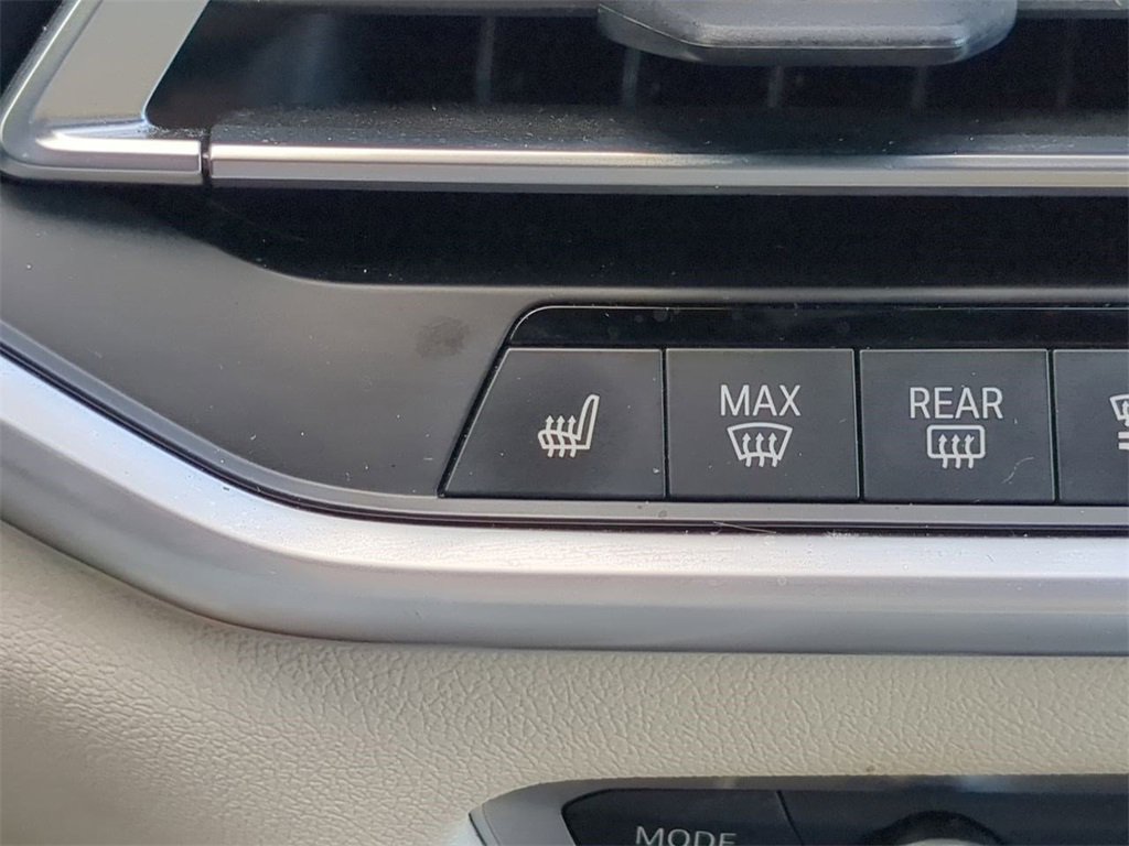 Used 2020 BMW X5 xDrive40i w/ Premium Package image 25