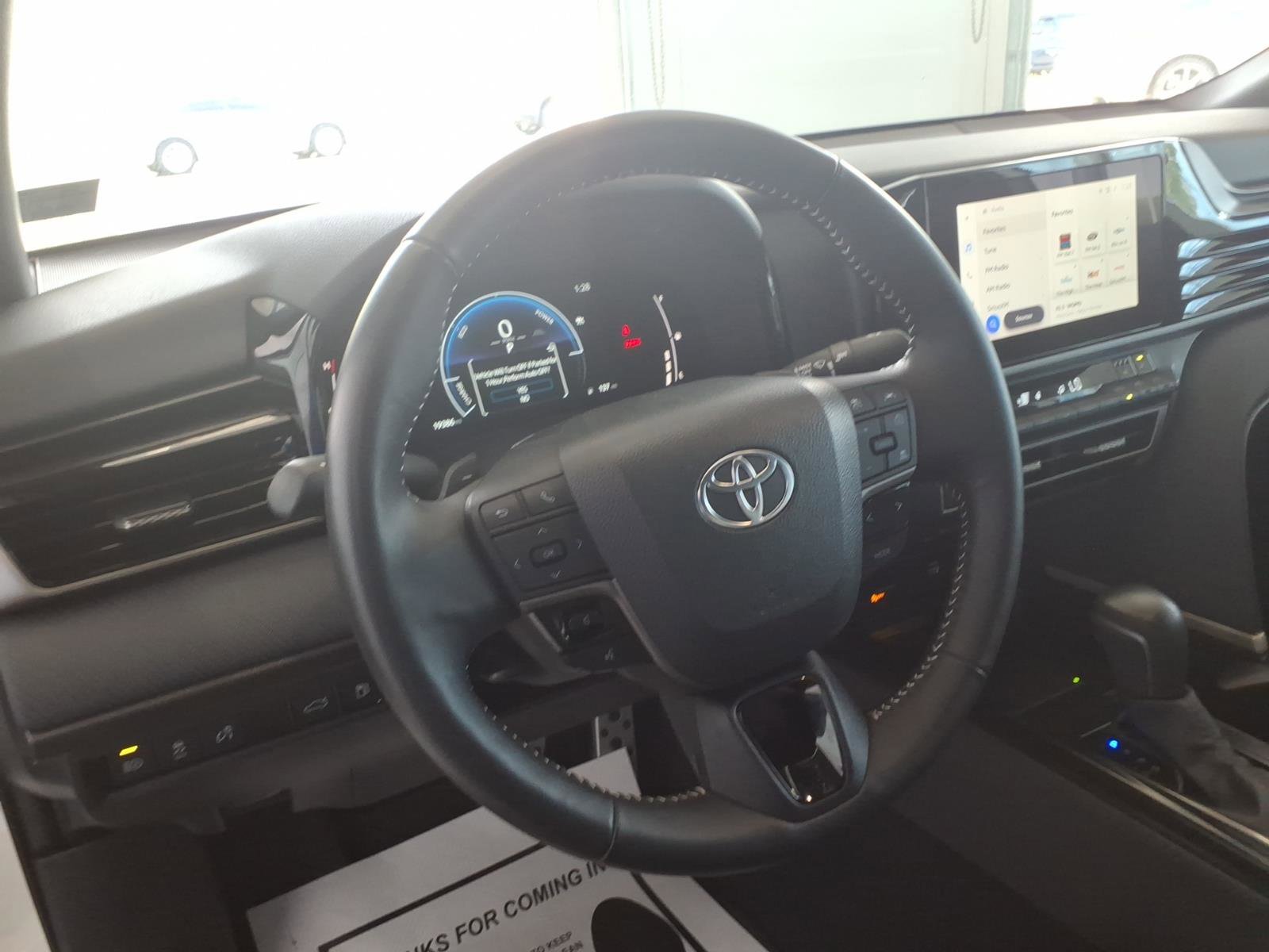 Used 2025 Toyota Camry SE w/ Convenience Package AWD/4WD image 11
