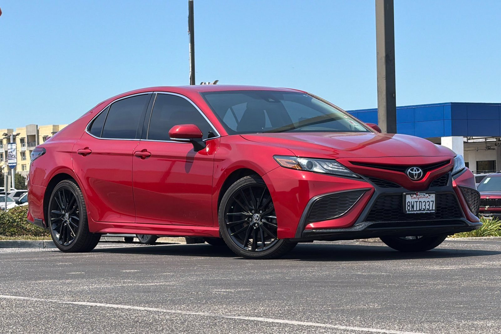 Used 2021 Toyota Camry XSE FWD image 2