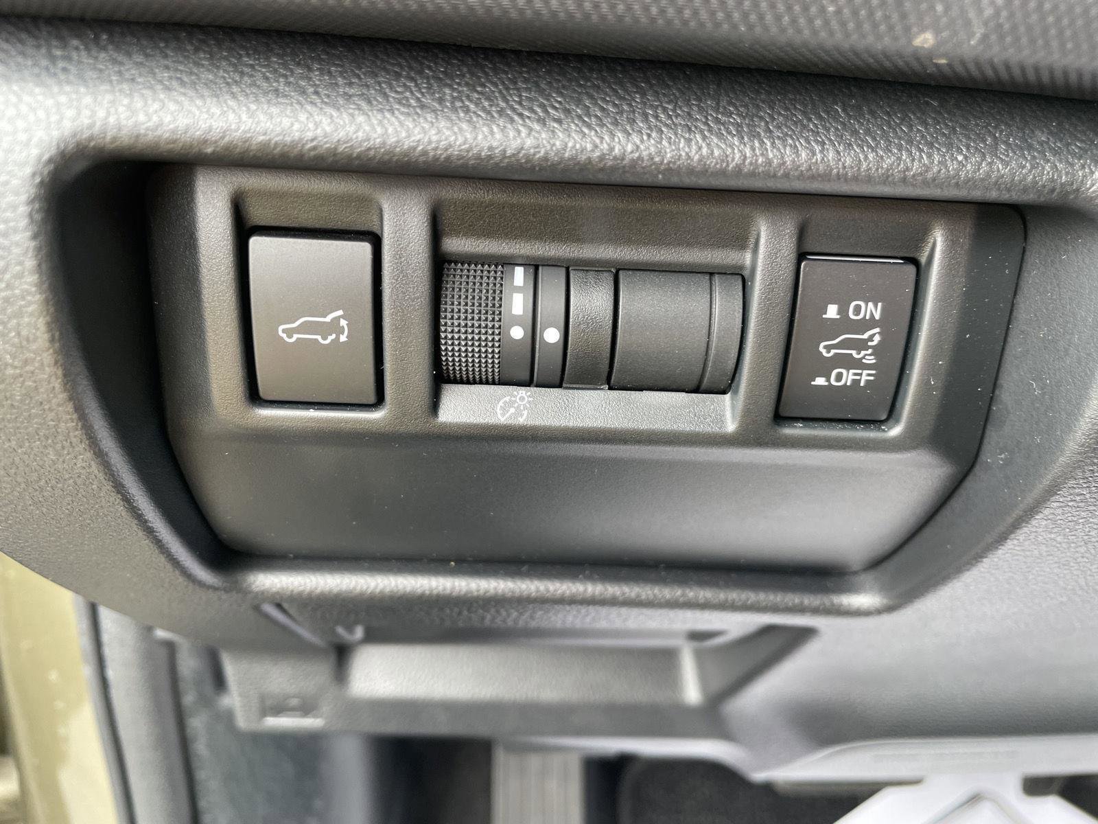Used 2025 Subaru Forester Premium AWD/4WD image 13