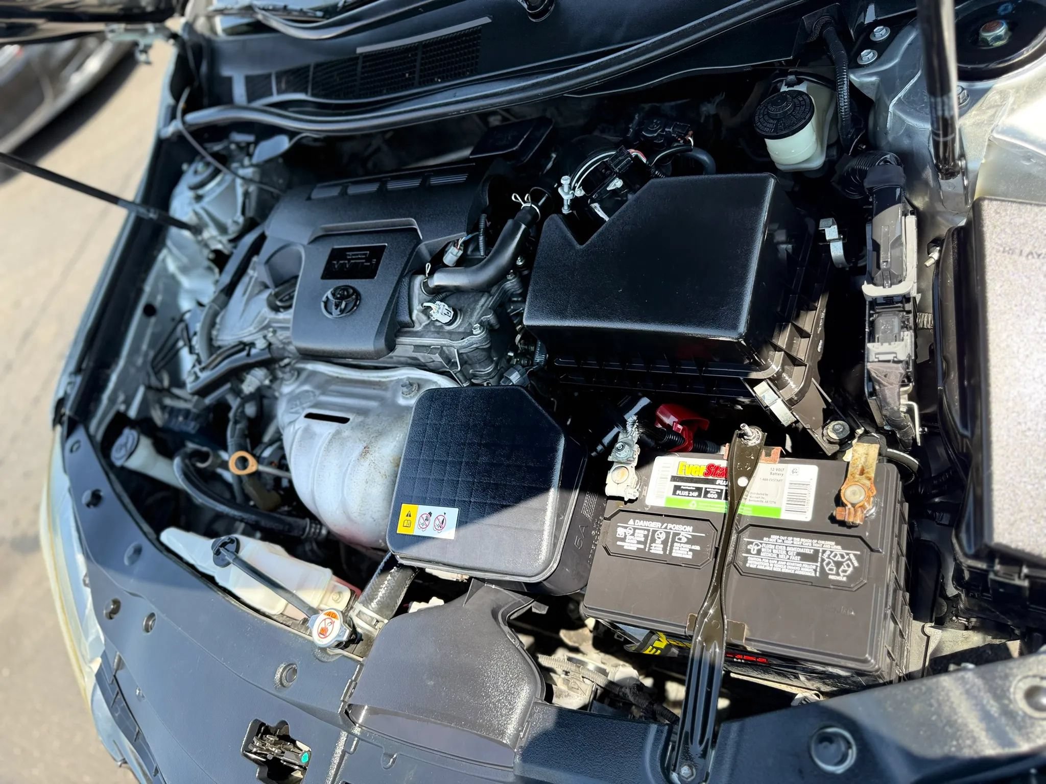 Used 2017 Toyota Camry SE FWD image 9