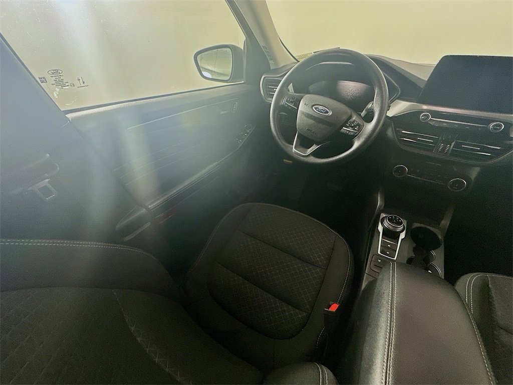 Used 2025 Ford Escape Active image 9
