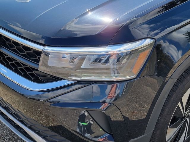 Used 2024 Volkswagen Taos SE image 12