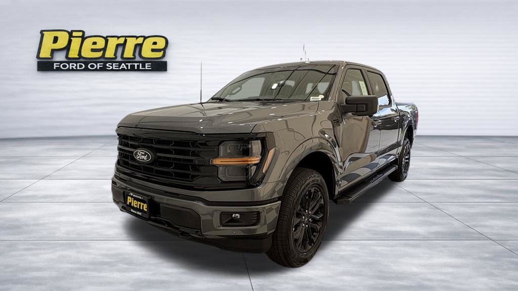 New 2026 Ford F150 XLT w/ Equipment Group 302A MID